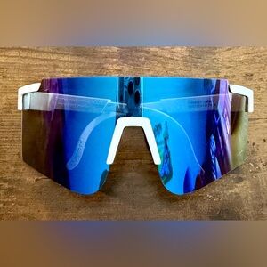 MEN & WOMEN: Brooks Running Sunglasses